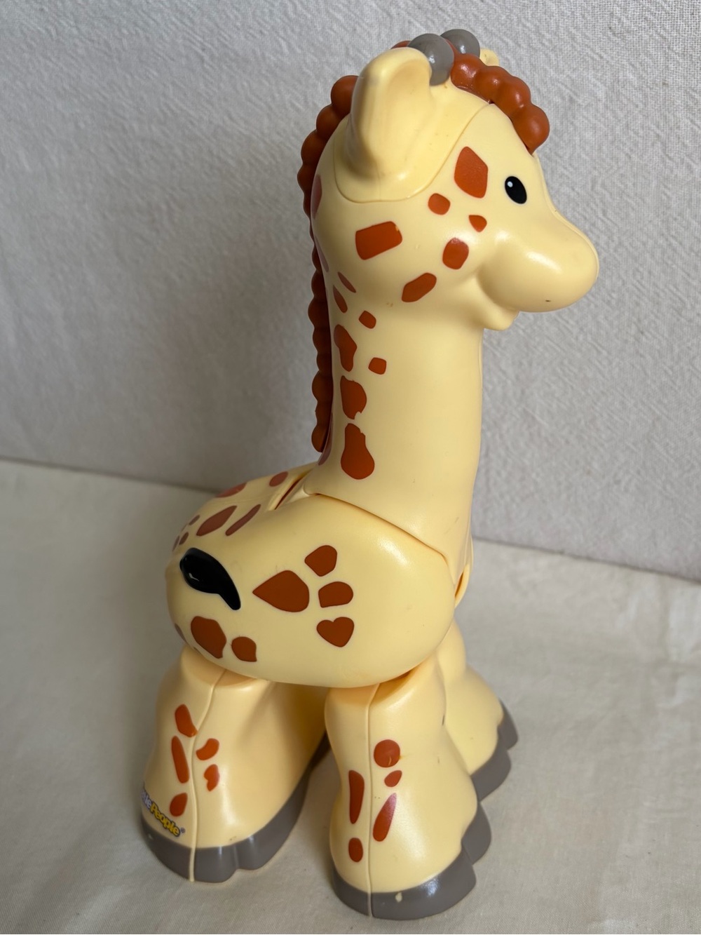 Fisher-Price Little People Big Animal Zoo Giraffe Toy with sounds